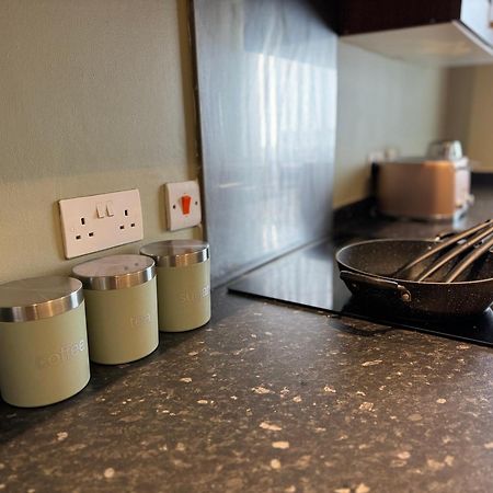 Group Bookings: Up To 30 Guests Across 5 Spacious Flats! Keyless Access Free Wifi & Parking Birmingham Exteriér fotografie