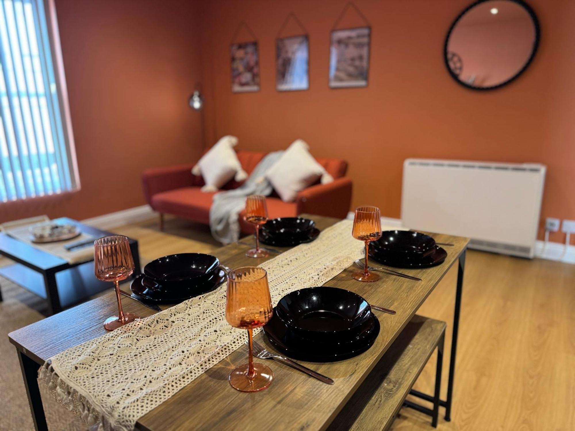 Group Bookings: Up To 30 Guests Across 5 Spacious Flats! Keyless Access Free Wifi & Parking Birmingham Exteriér fotografie
