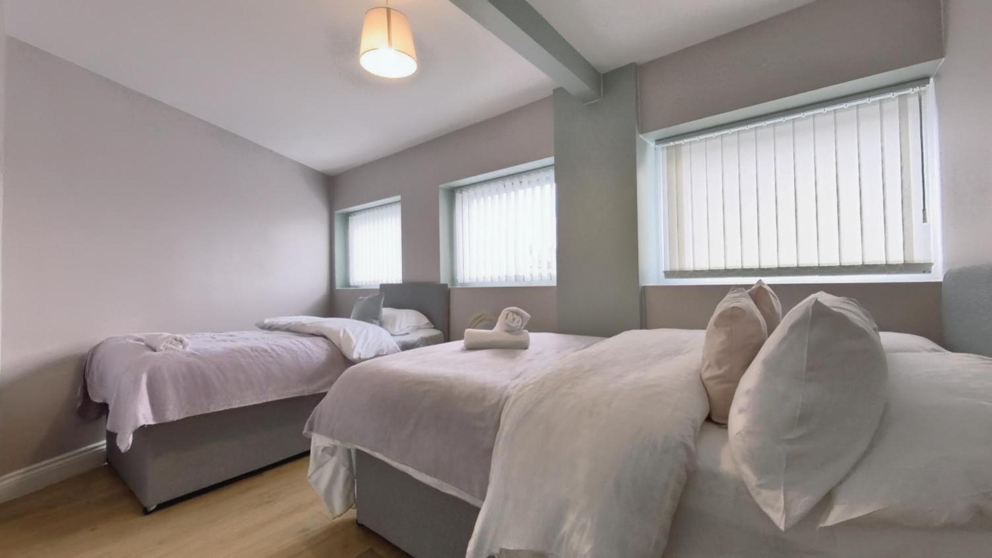 Group Bookings: Up To 30 Guests Across 5 Spacious Flats! Keyless Access Free Wifi & Parking Birmingham Exteriér fotografie