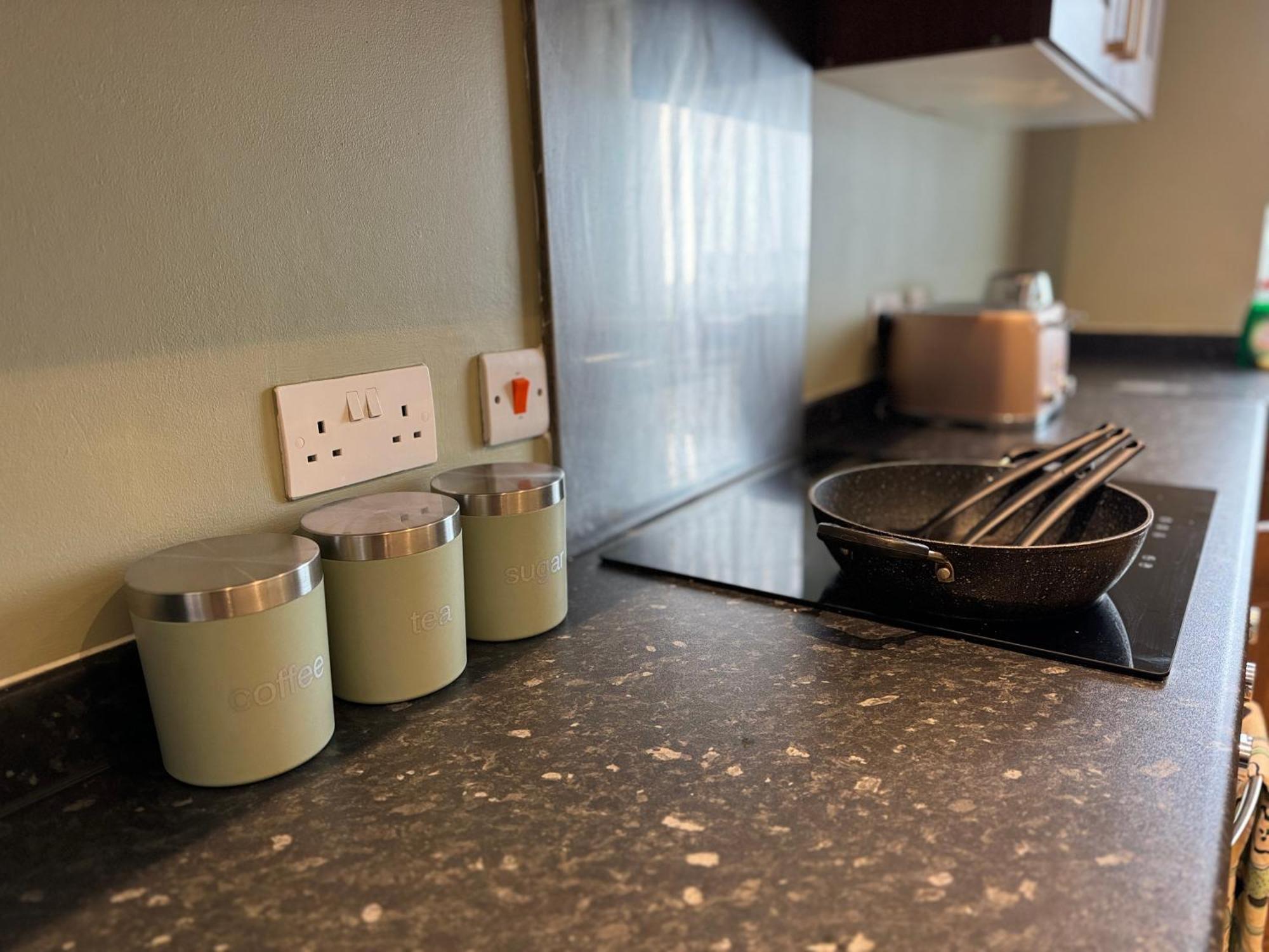Group Bookings: Up To 30 Guests Across 5 Spacious Flats! Keyless Access Free Wifi & Parking Birmingham Exteriér fotografie