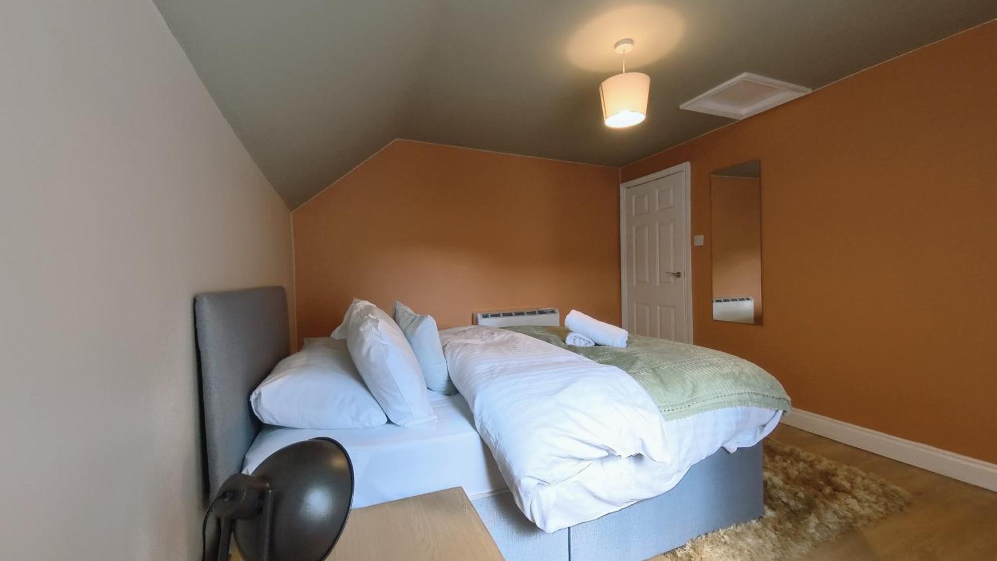 Group Bookings: Up To 30 Guests Across 5 Spacious Flats! Keyless Access Free Wifi & Parking Birmingham Exteriér fotografie