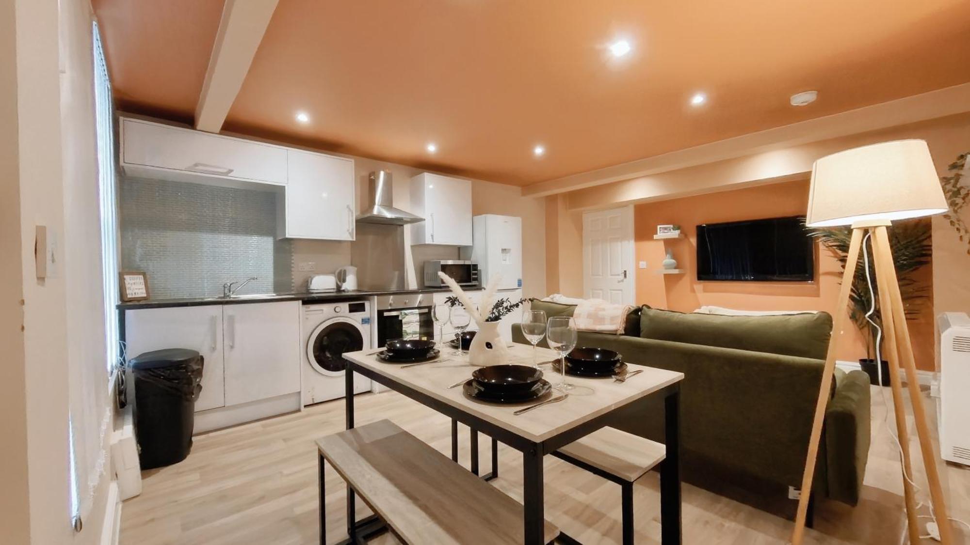 Group Bookings: Up To 30 Guests Across 5 Spacious Flats! Keyless Access Free Wifi & Parking Birmingham Exteriér fotografie