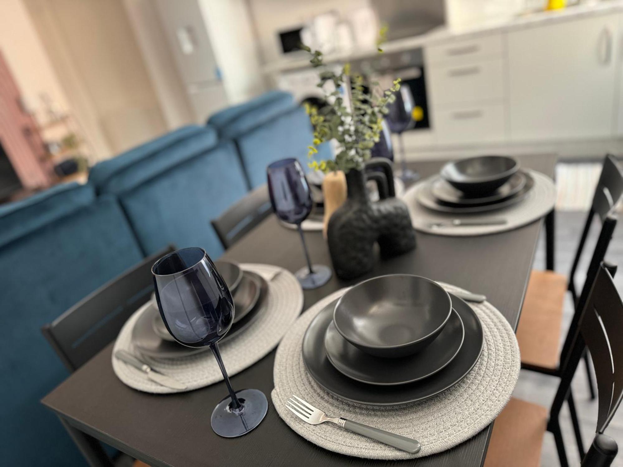Group Bookings: Up To 30 Guests Across 5 Spacious Flats! Keyless Access Free Wifi & Parking Birmingham Exteriér fotografie