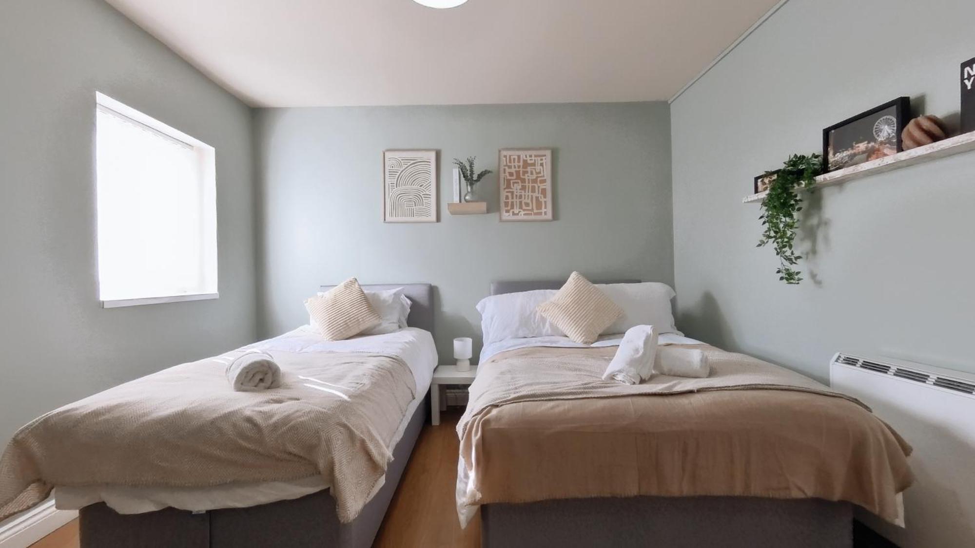 Group Bookings: Up To 30 Guests Across 5 Spacious Flats! Keyless Access Free Wifi & Parking Birmingham Exteriér fotografie